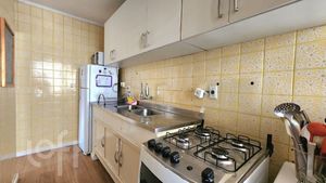 Image 4 - 871674