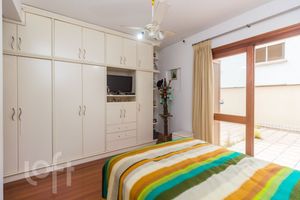 Image 19 - 871733