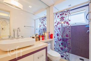 Image 19 - 871735