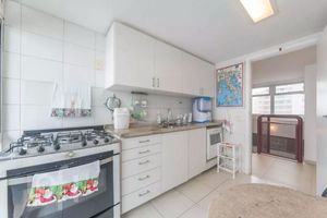 Image 33 - 871745