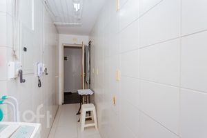 Image 32 - 871745