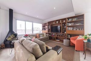 Image 17 - 871745