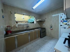 Image 11 - 871752