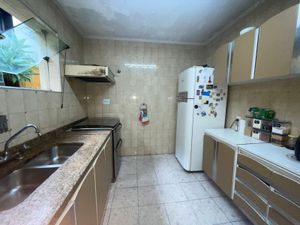 Image 12 - 871752