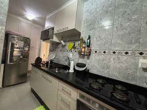 Image 9 - 871777