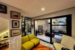 Image 9 - 871780