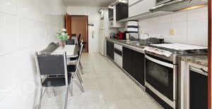Image 7 - 871782