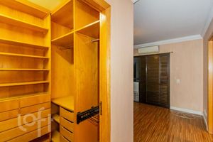Image 30 - 871798
