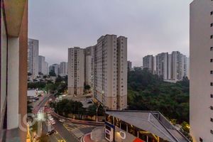 Image 12 - 871798