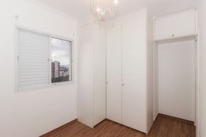 Image 18 - 871810