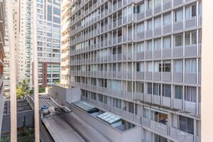 Image 13 - 871815