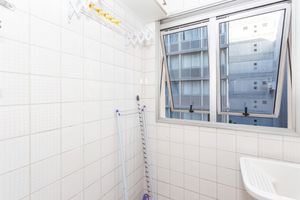 Image 19 - 871815
