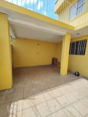 Image 27 - 871931