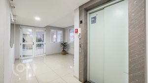 Image 29 - 871932