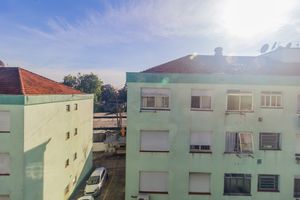 Image 8 - 871933