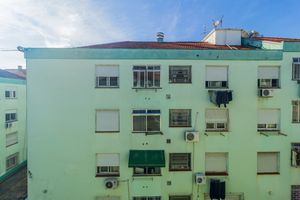 Image 13 - 871933