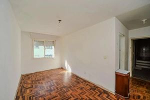 Image 3 - 871933