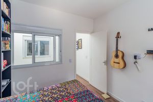 Image 30 - 871936