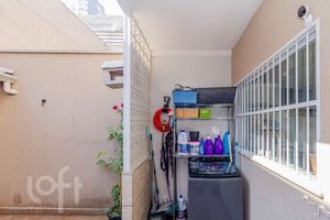 Image 19 - 871936