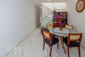 Image 1 - 871936