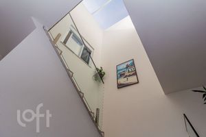 Image 21 - 871936