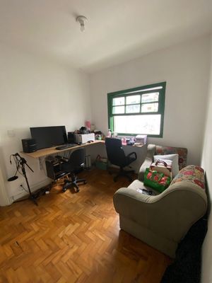 Image 2 - 871945