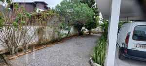 Image 19 - 871946