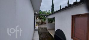 Image 11 - 871946