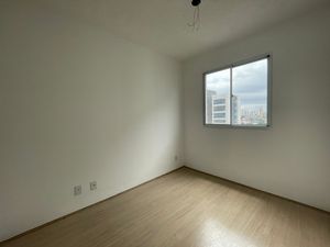 Image 12 - 871956