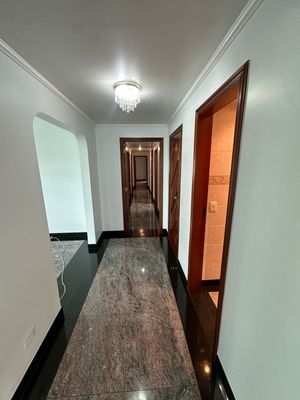 Image 26 - 871984