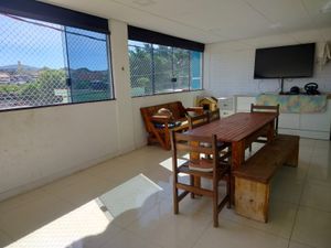 Image 17 - 871989