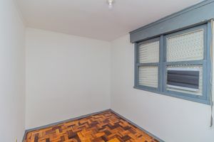 Image 12 - 871995