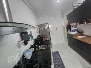 Image 28 - 872025