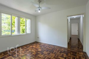 Image 34 - 872044