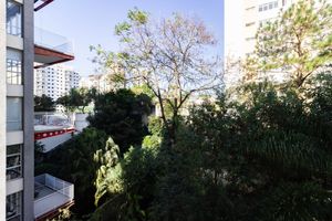Image 2 - 872045