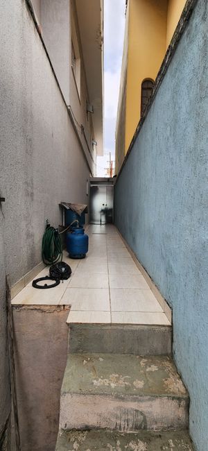Image 28 - 872047