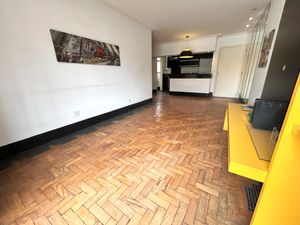 Image 3 - 872062
