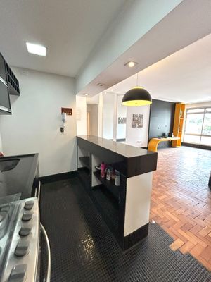 Image 7 - 872062