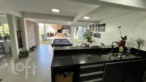 Image 4 - 872073