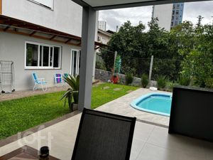 Image 10 - 872073