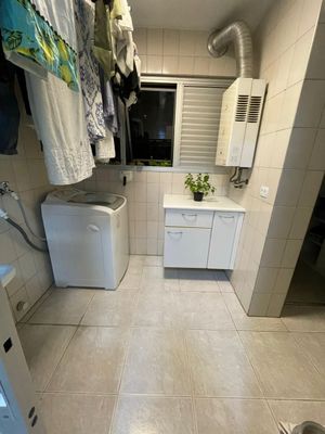 Image 9 - 872086