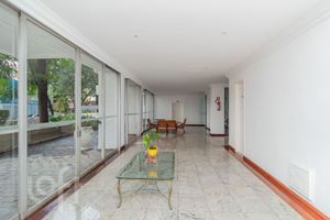 Image 27 - 872088