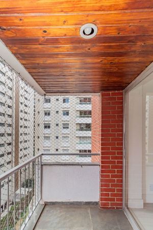 Image 6 - 872088