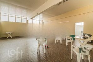 Image 17 - 872093