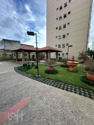Image 10 - 872096