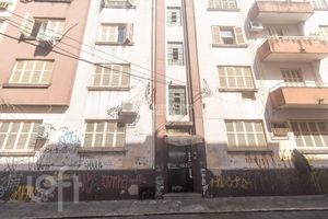 Image 9 - 872100