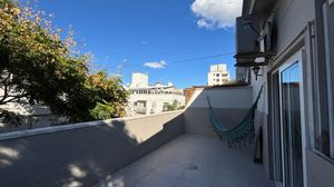 Image 14 - 872101