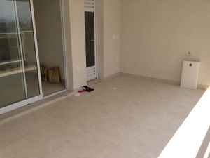 Image 9 - 872102