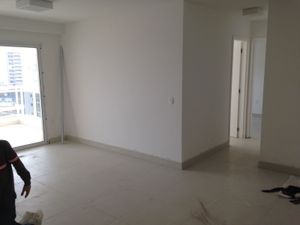 Image 6 - 872102