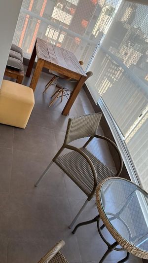 Image 12 - 872103